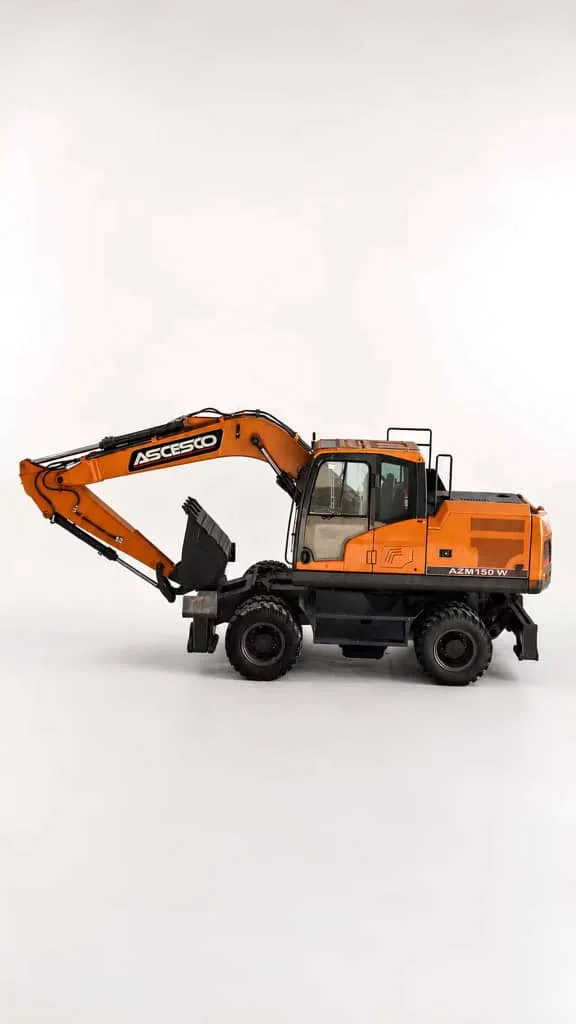 Side view of the ASCESCO AZM-150W wheel excavator
